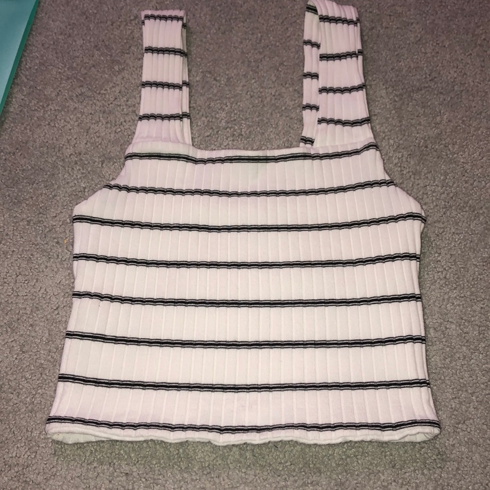 American eagle crop top